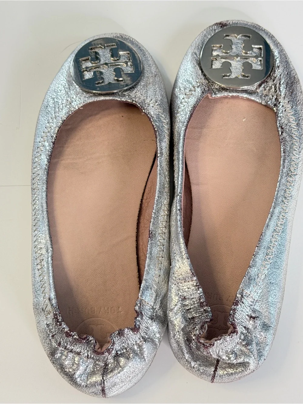 Tory Burch Minnie Travel Metallic Silver Leather Logo Ballet Flats